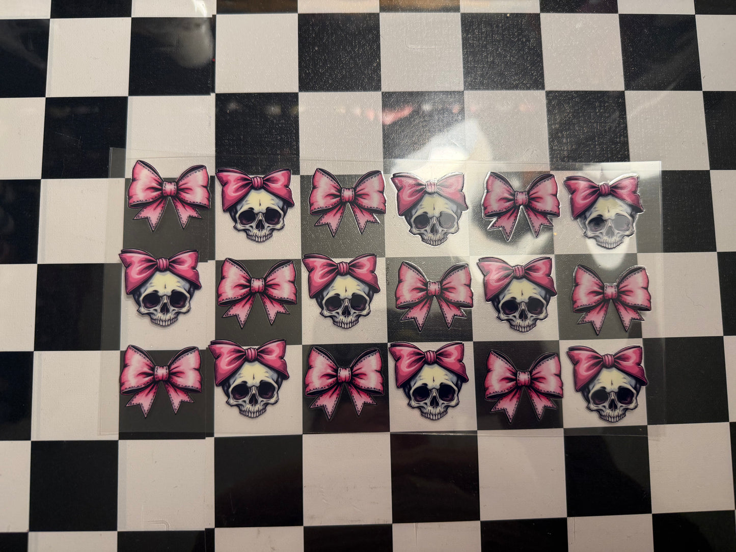 Skull and bows